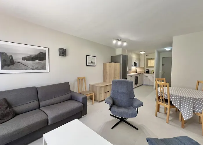 With Pool Near The Sea Апартаменты Жуан-ле-Пен